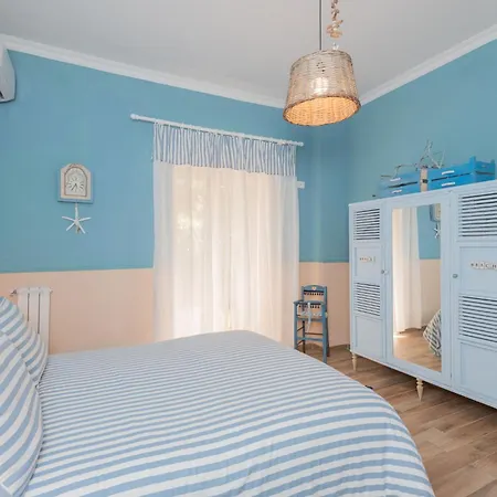 La Bouganville House Apartmán *