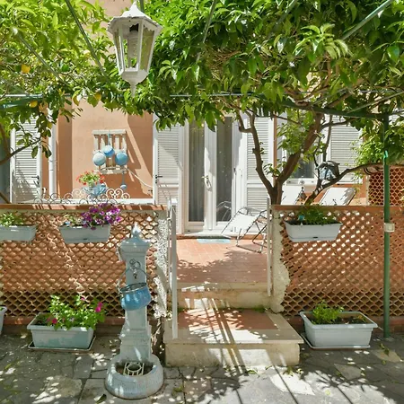 La Bouganville House