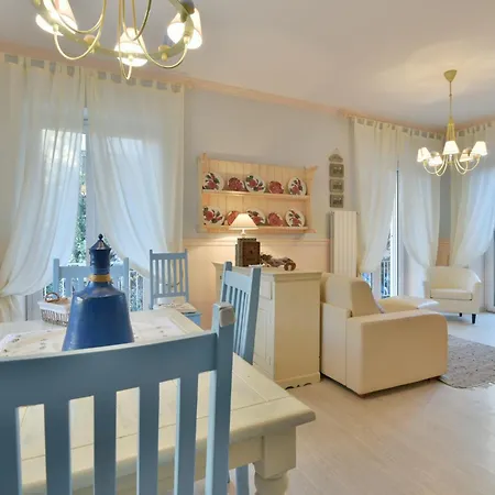 La Bouganville House Agropoli