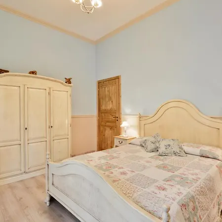 La Bouganville House Apartmán *