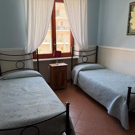 La Bouganville House Daire *