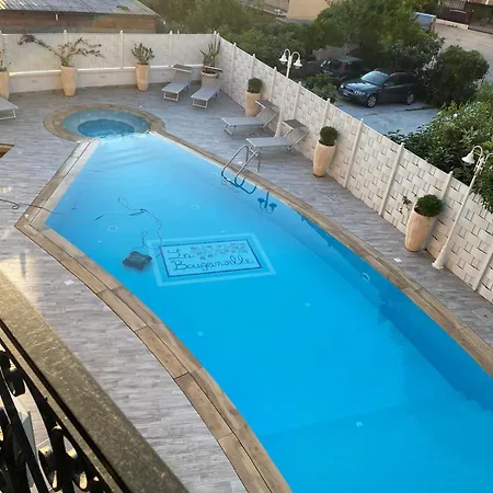 Apartment La Bouganville Holiday House
