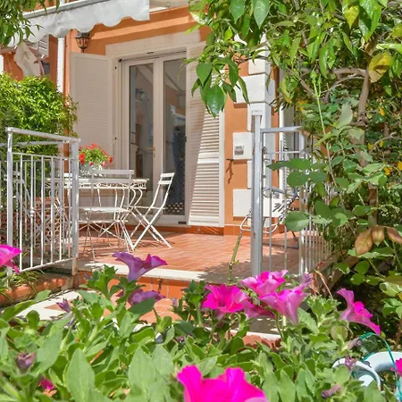 Apartment La Bouganville Holiday House Agropoli